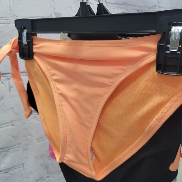 Bundle of Salt + Cove Swimsuits - Picture 4 of 11